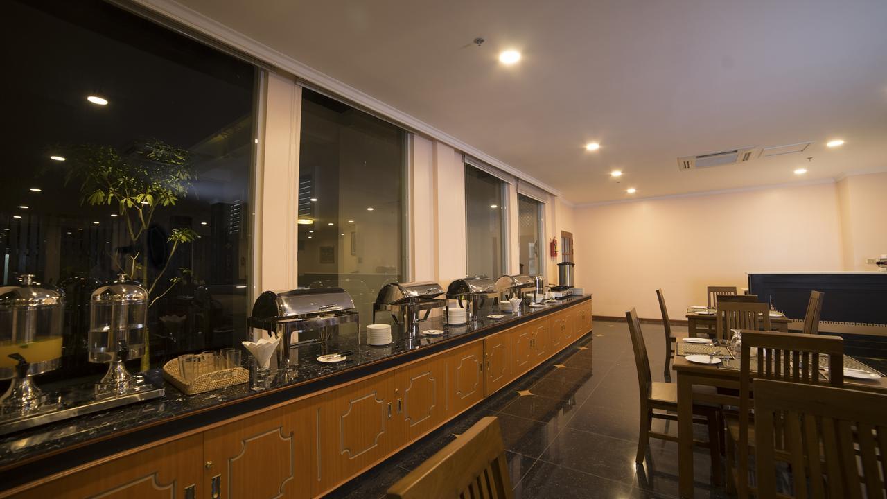 Win Unity Hotel מנדלאי מראה חיצוני תמונה